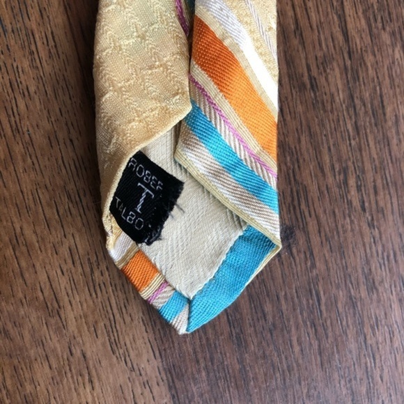 Robert Talbott Estate Striped Tie - Imperfect - Picture 4 of 6